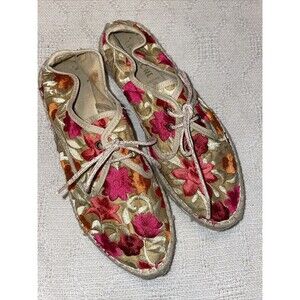 Mauro Leone Women’s Flat Espadrilles Sz 37 U.S. 6 M Tan Red Floral Embroideried